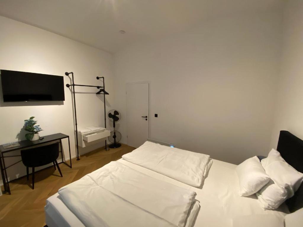Notorious Design - Near Kaerntner Strasse Aparthotel *